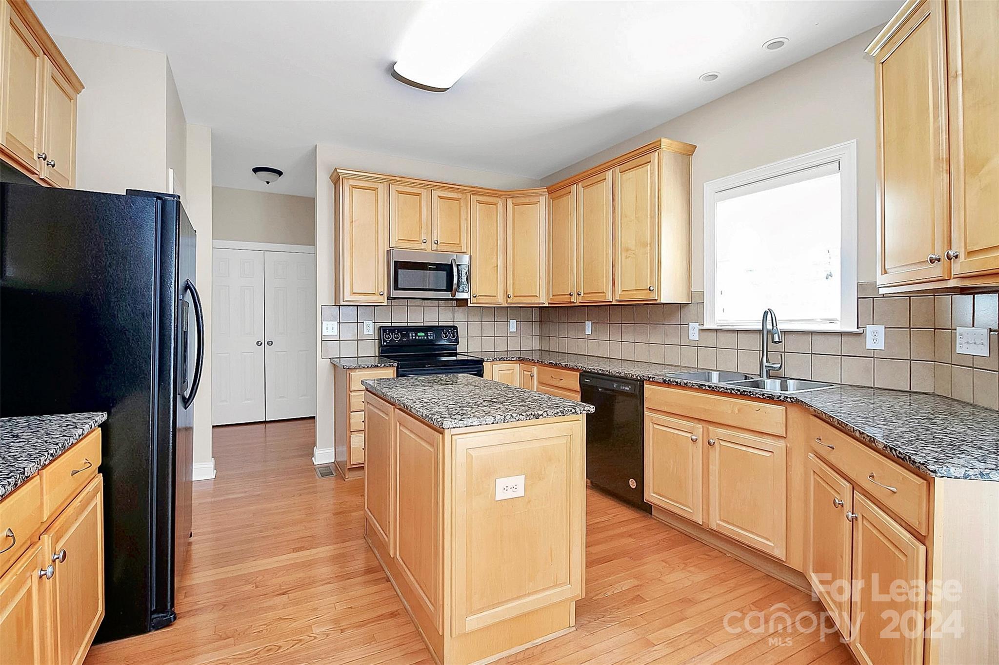 Macaulay - Residential Lease