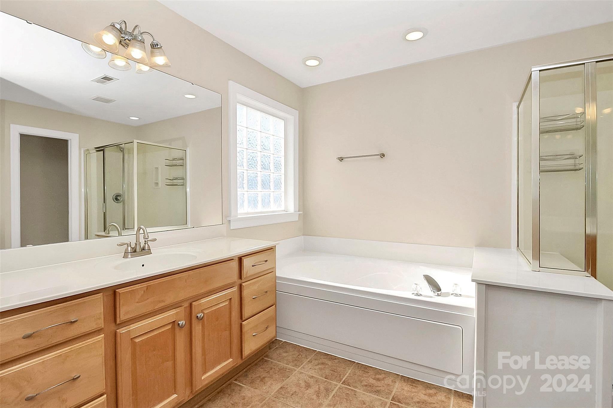 Macaulay - Residential Lease