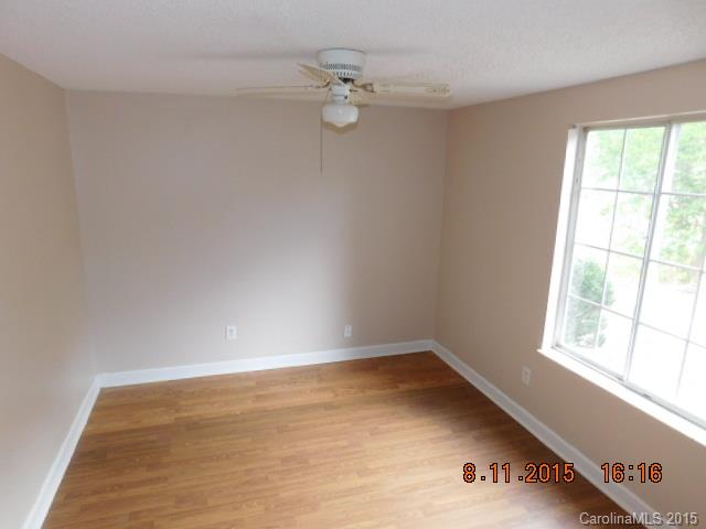 Twelve Oaks - Residential Lease