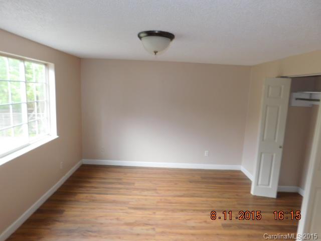 Twelve Oaks - Residential Lease