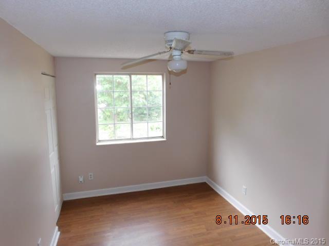 Twelve Oaks - Residential Lease