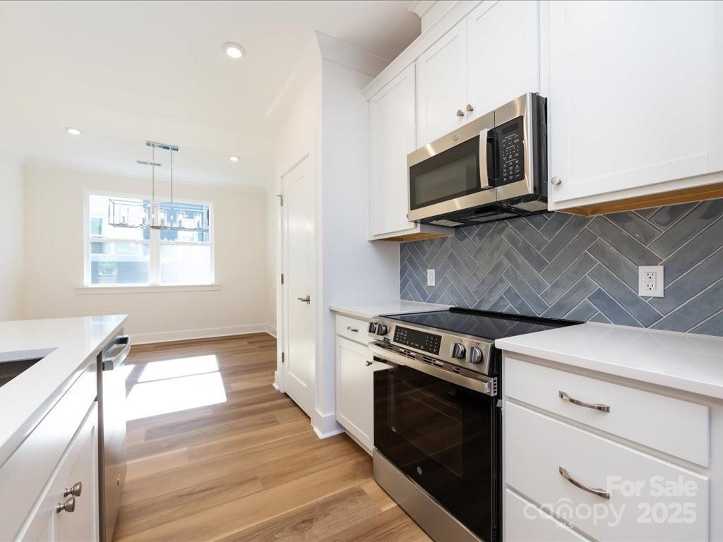 6027 Pivot Court