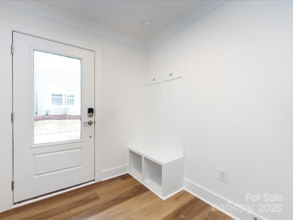 6027 Pivot Court