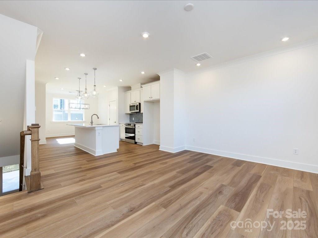 Context at Oakhurst - Residential