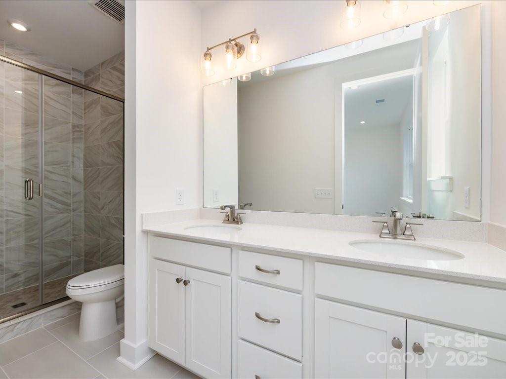 Context at Oakhurst - Residential