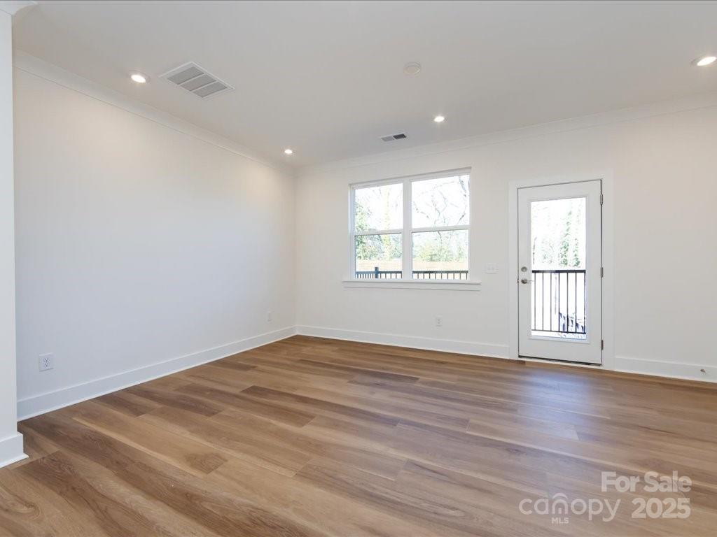 Context at Oakhurst - Residential