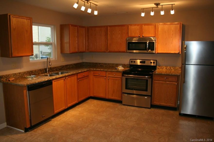 Great home in South Winds community in Monroe.  Great central location and easy access to everything you need. Grantite counter tops, most appliance are stainless, and the home shows and looks like new. Plenty of space and even a bonus room too! Come see it and make it yours!