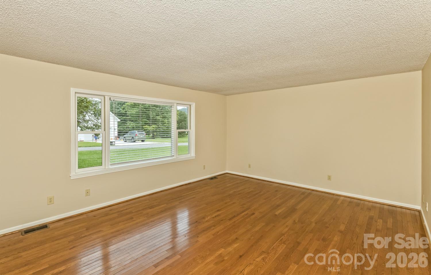 47 Cane Creek Circle