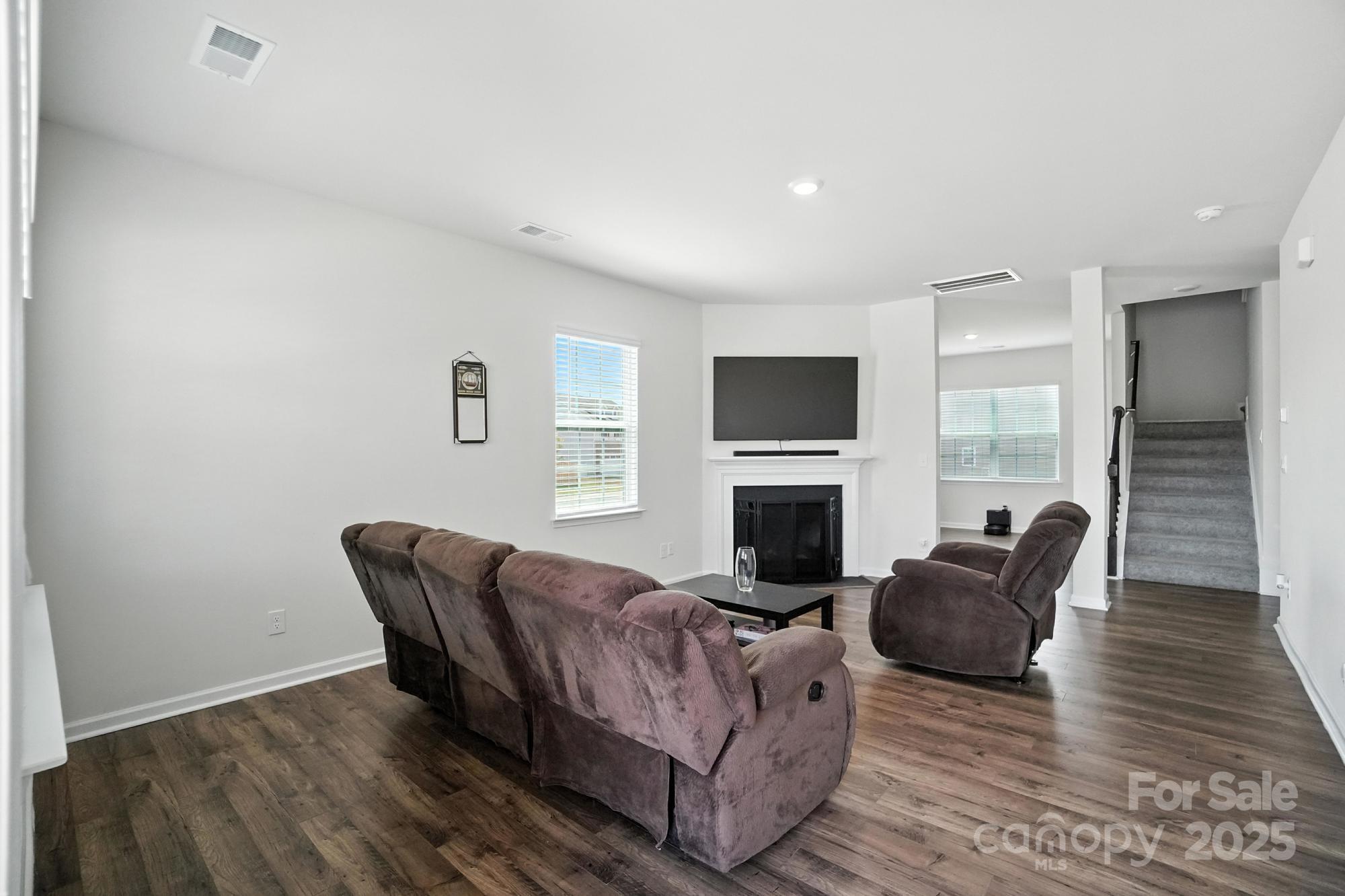 9404 Ketchum Drive 453