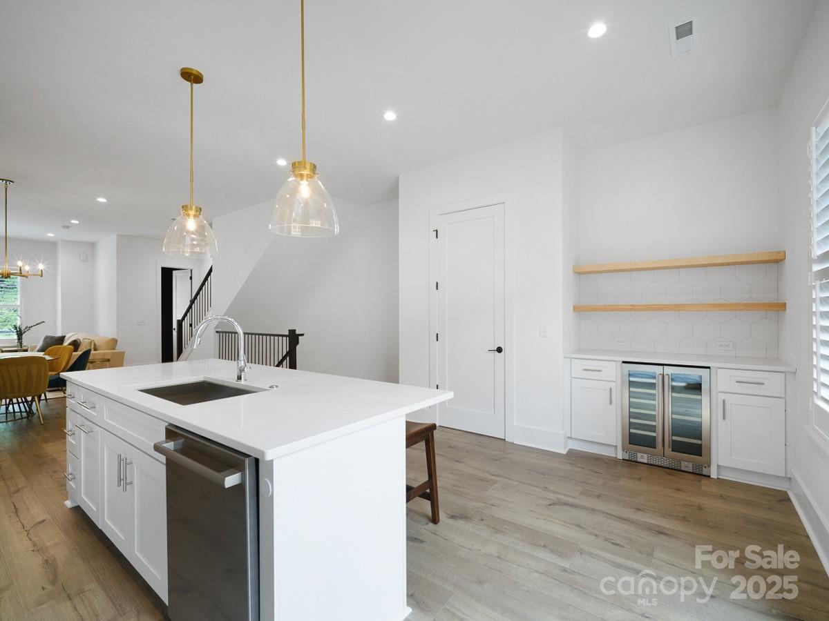 Elizabeth - Residential