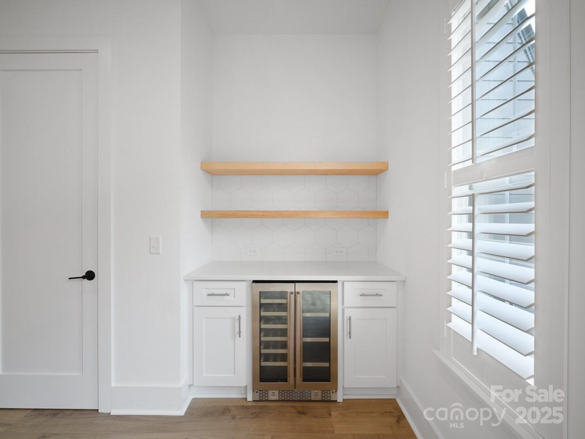 Elizabeth - Residential