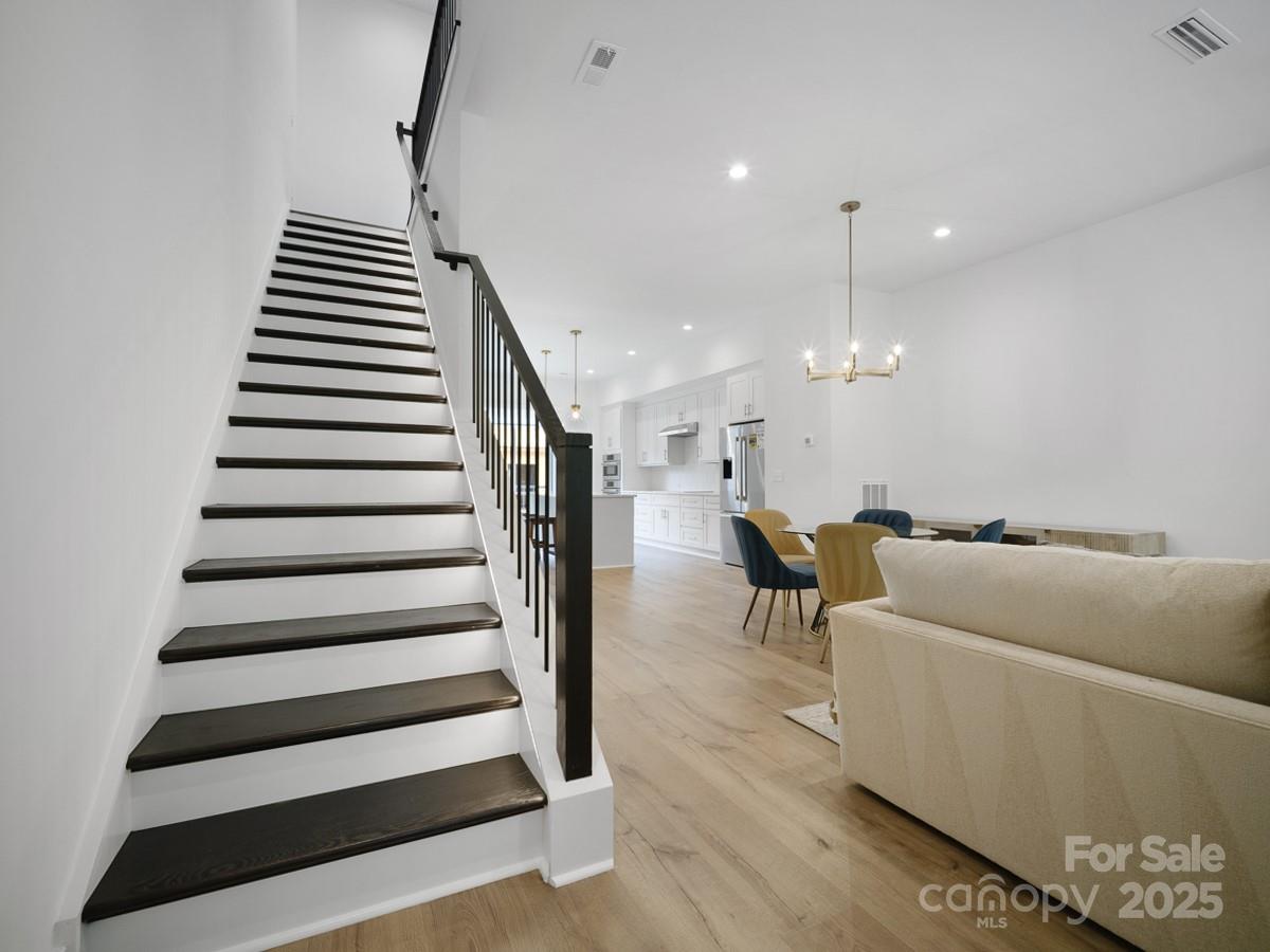 Elizabeth - Residential