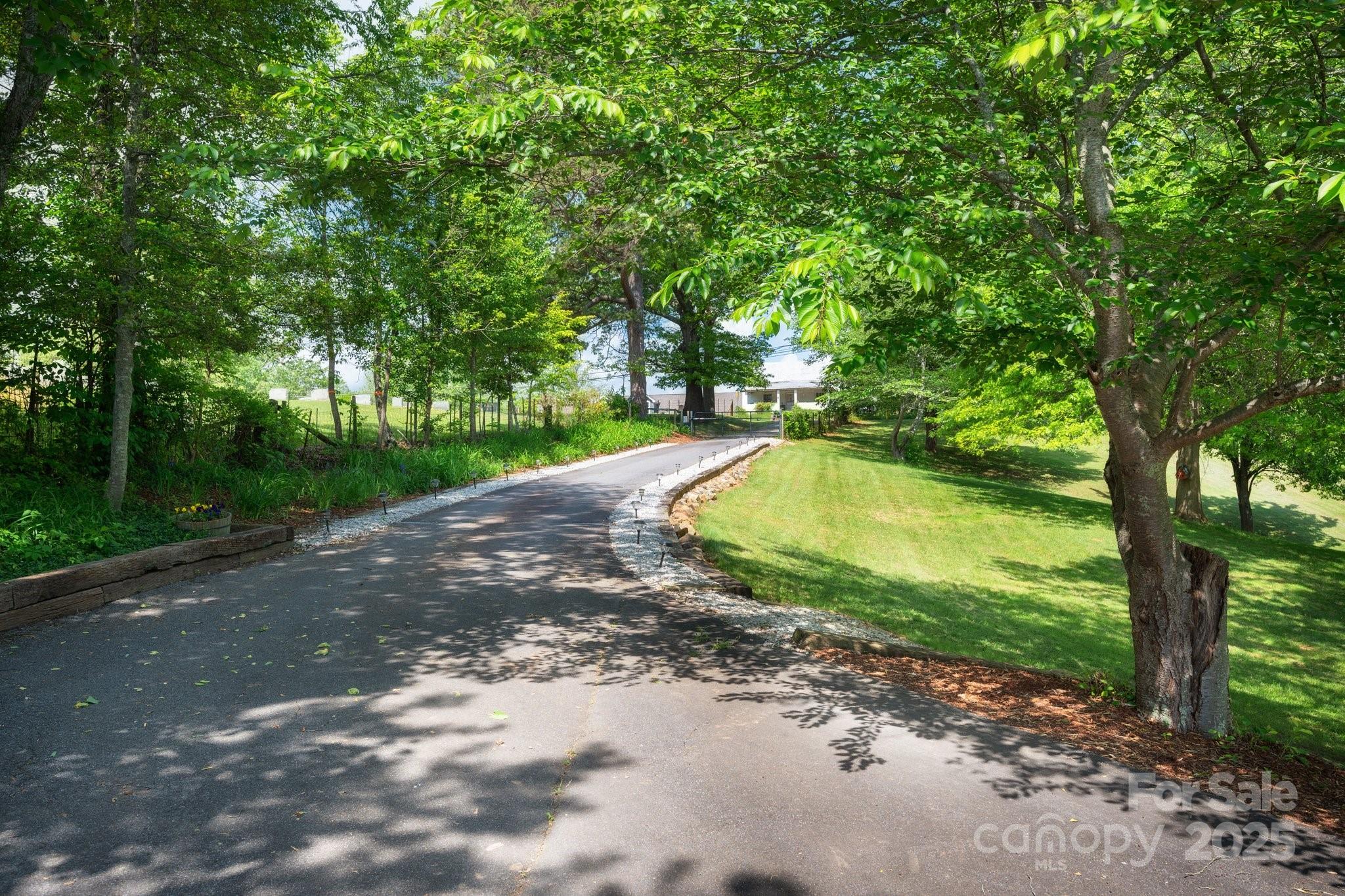 1572 Alexander Road