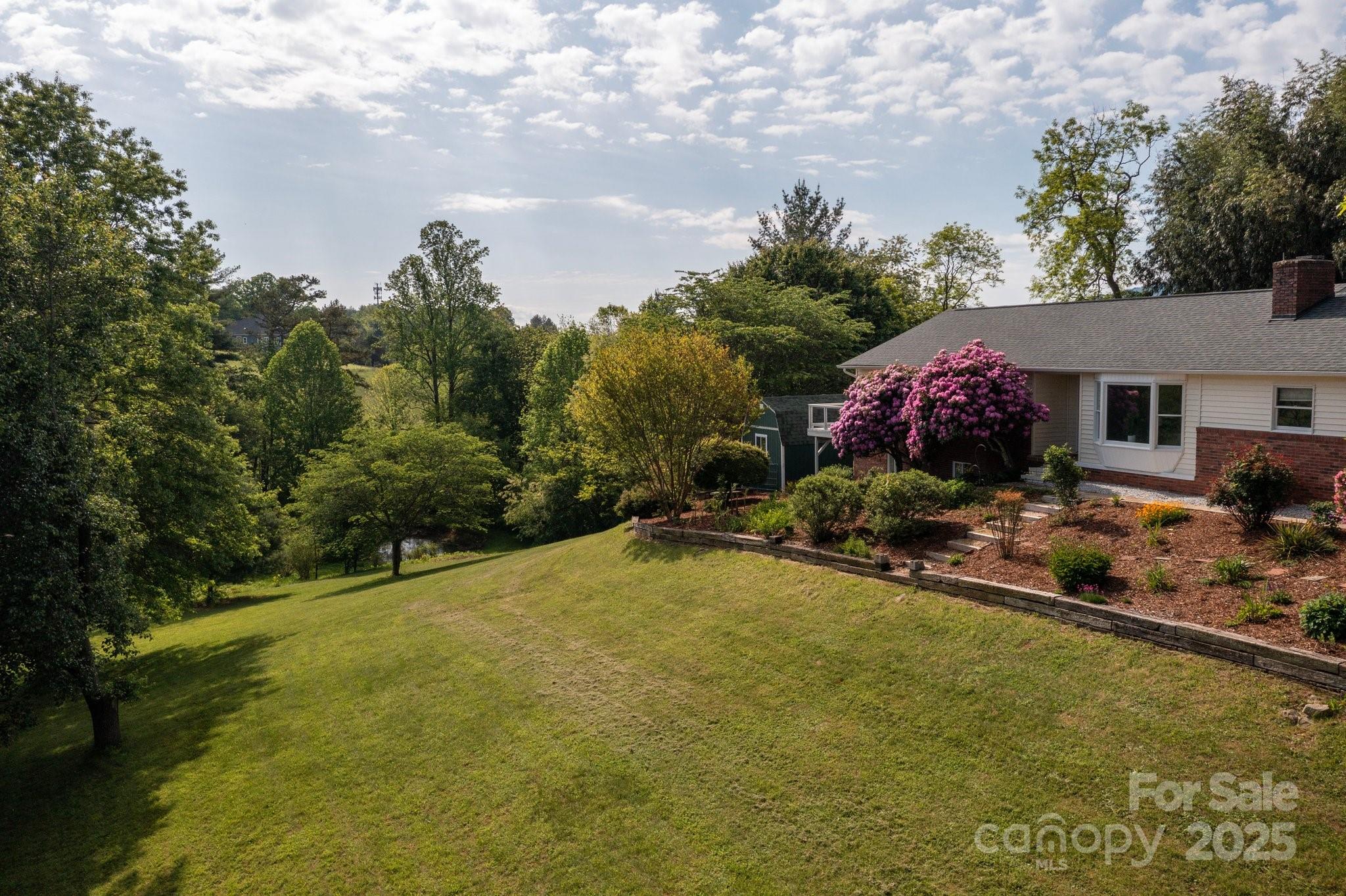 1572 Alexander Road