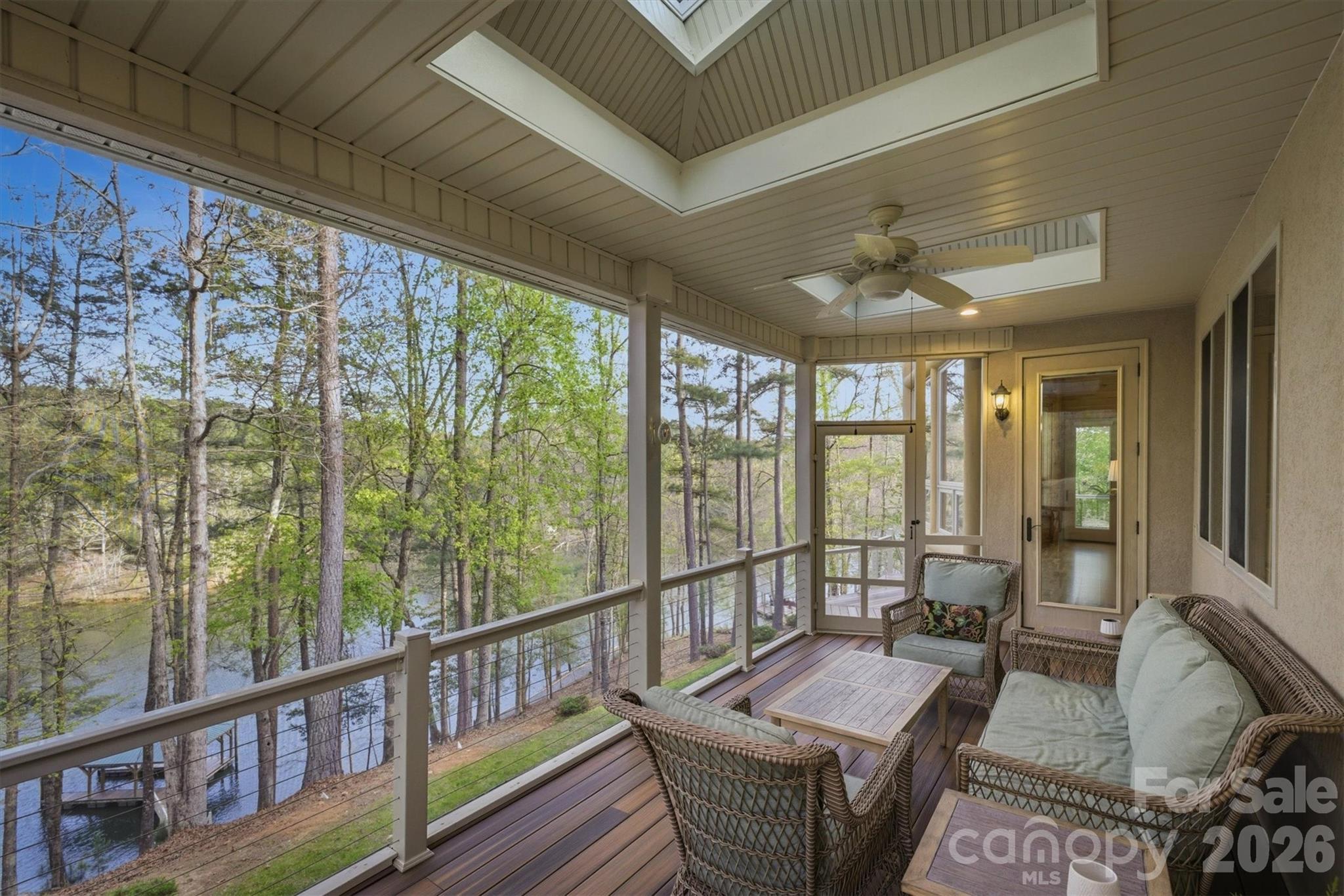 Paradise Harbor - Residential