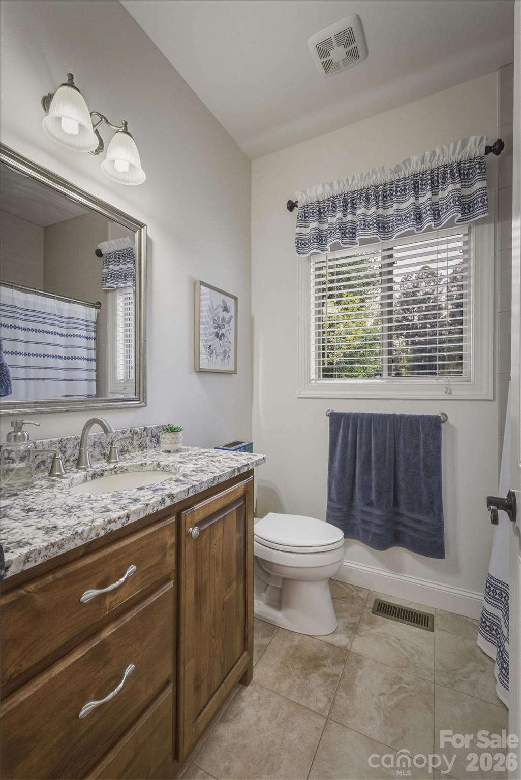 Paradise Harbor - Residential