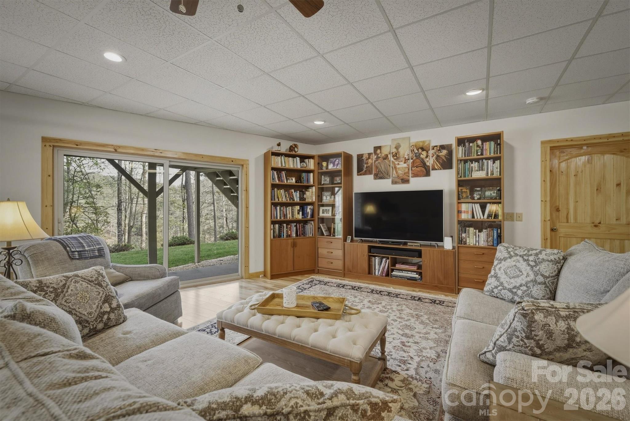 Paradise Harbor - Residential