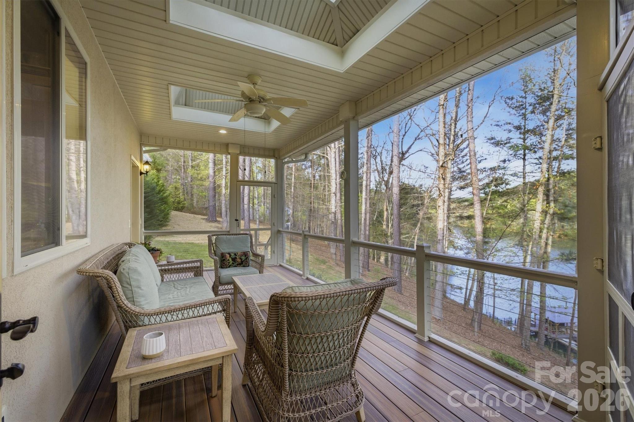 Paradise Harbor - Residential