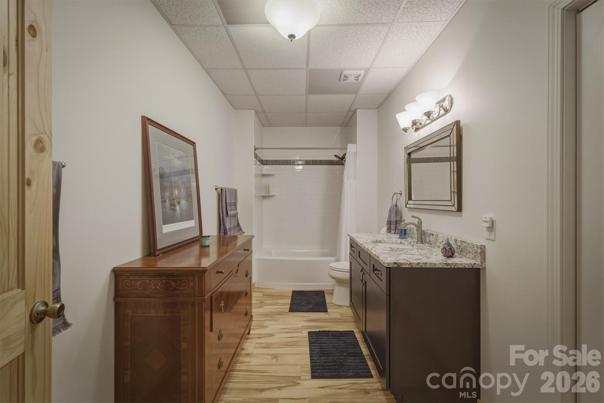 Paradise Harbor - Residential