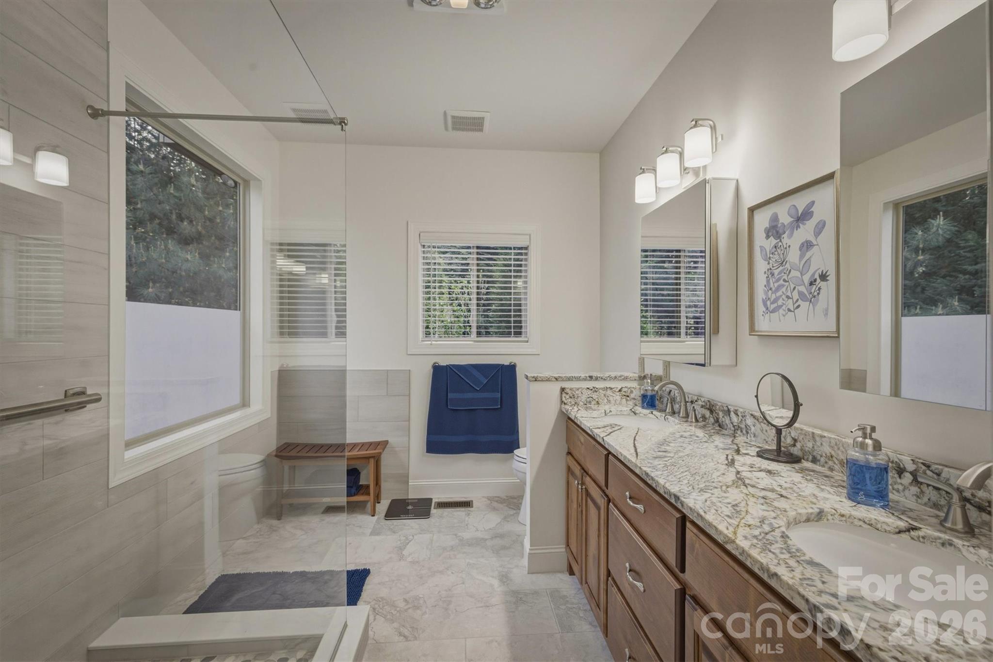 Paradise Harbor - Residential