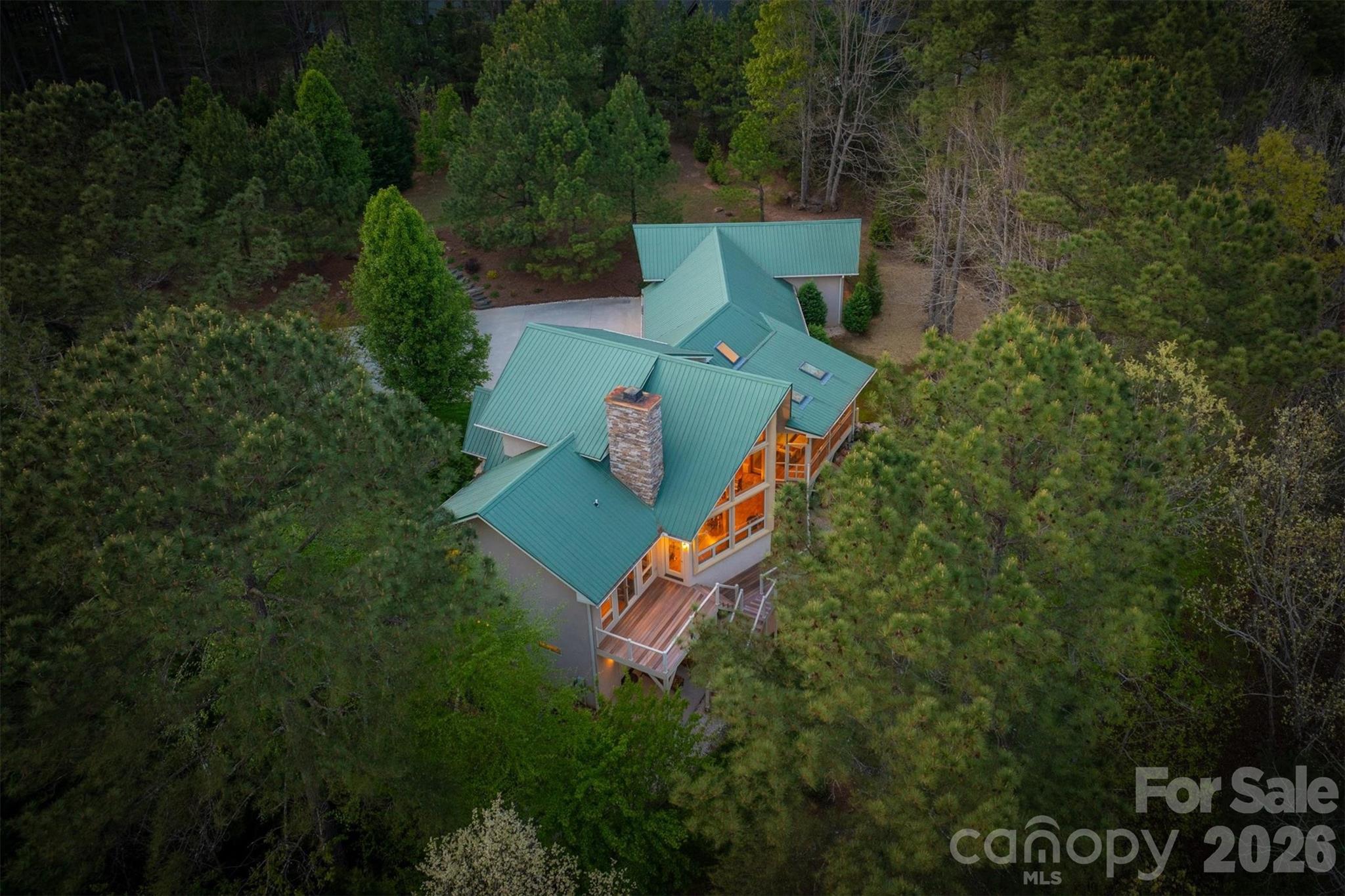 2224 W Paradise Harbor Drive