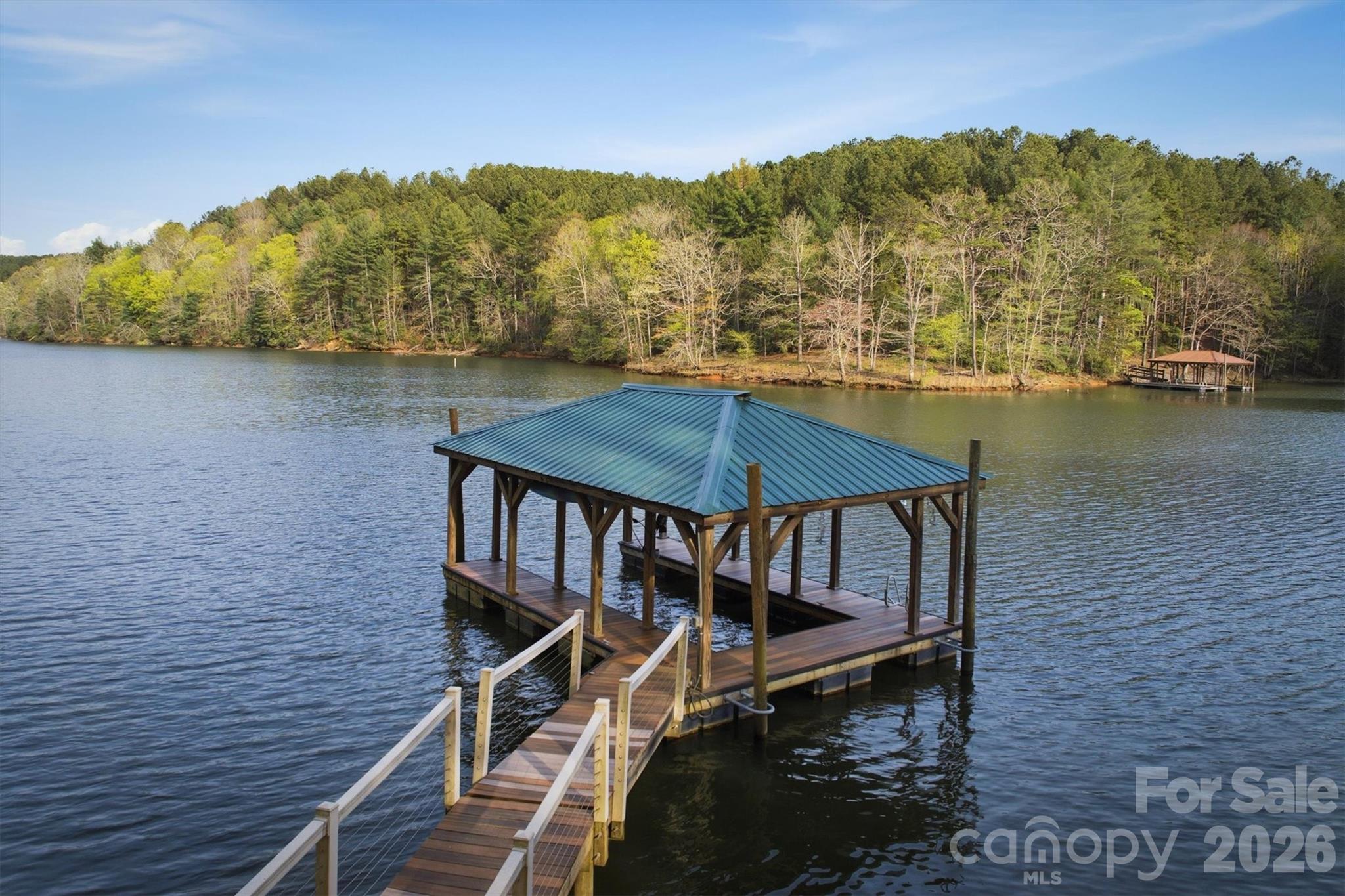 Paradise Harbor - Residential