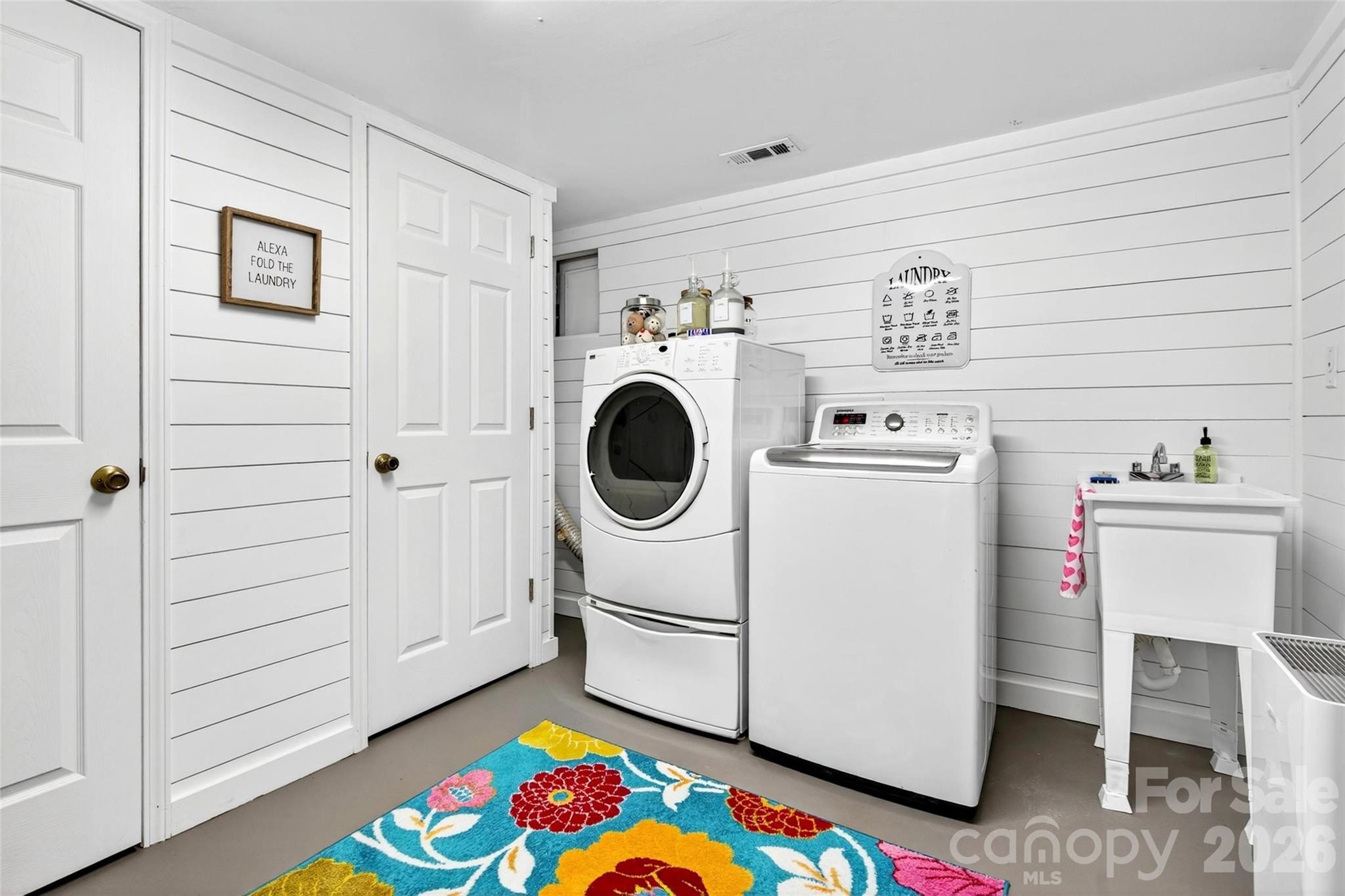 Linville Mountain Acres - Residential