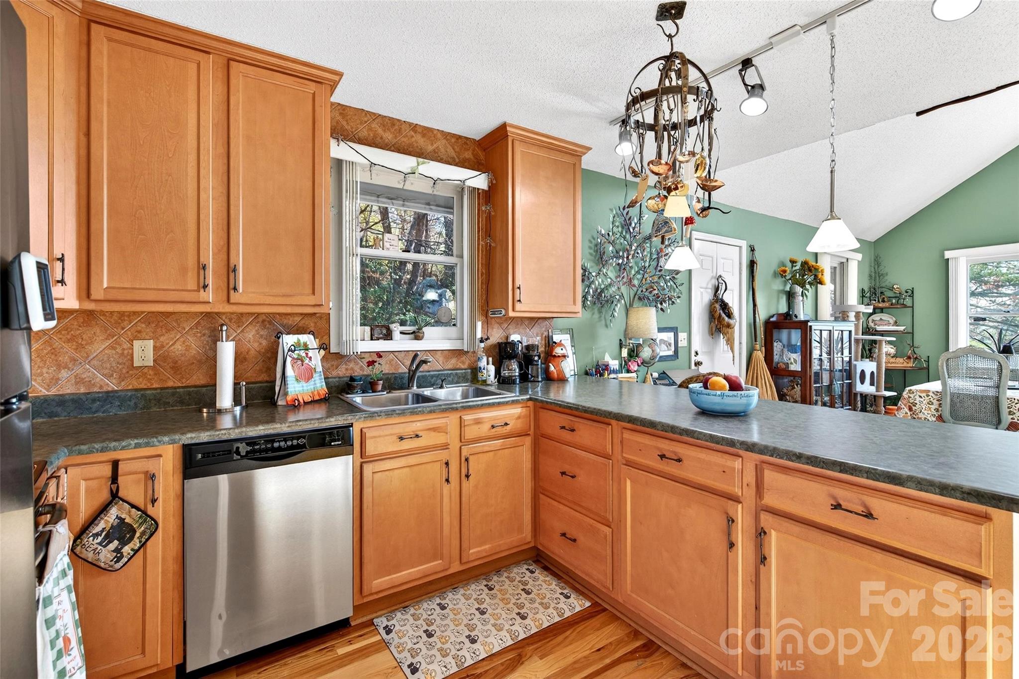 Linville Mountain Acres - Residential