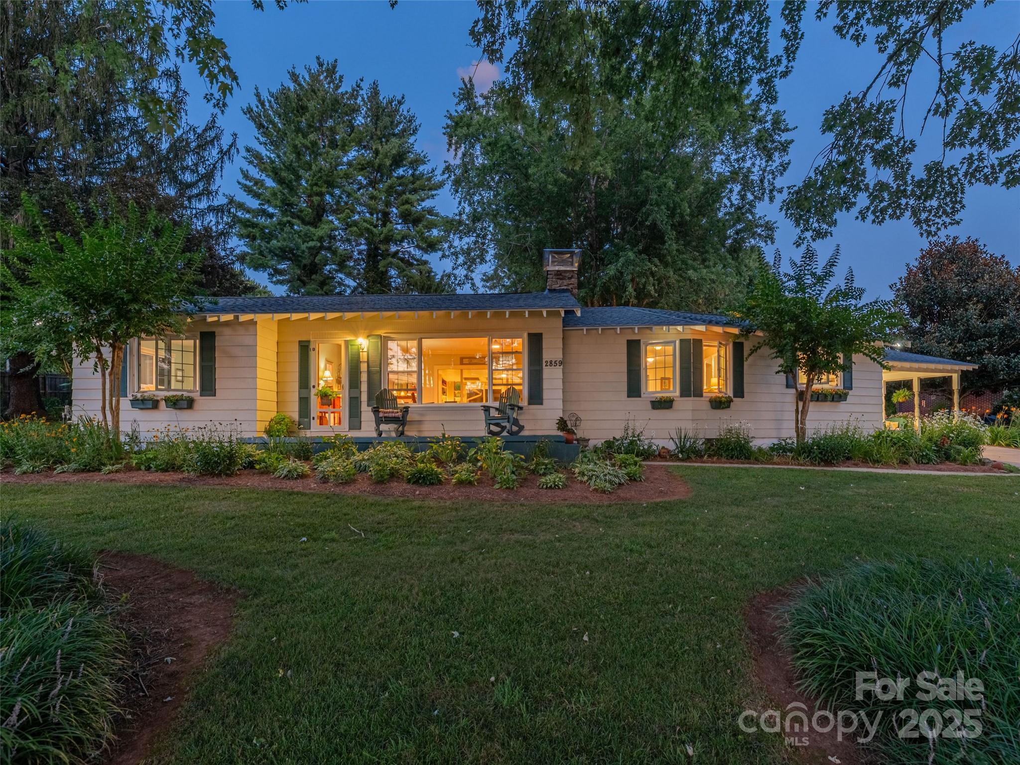 2859 S Lakeshore Drive