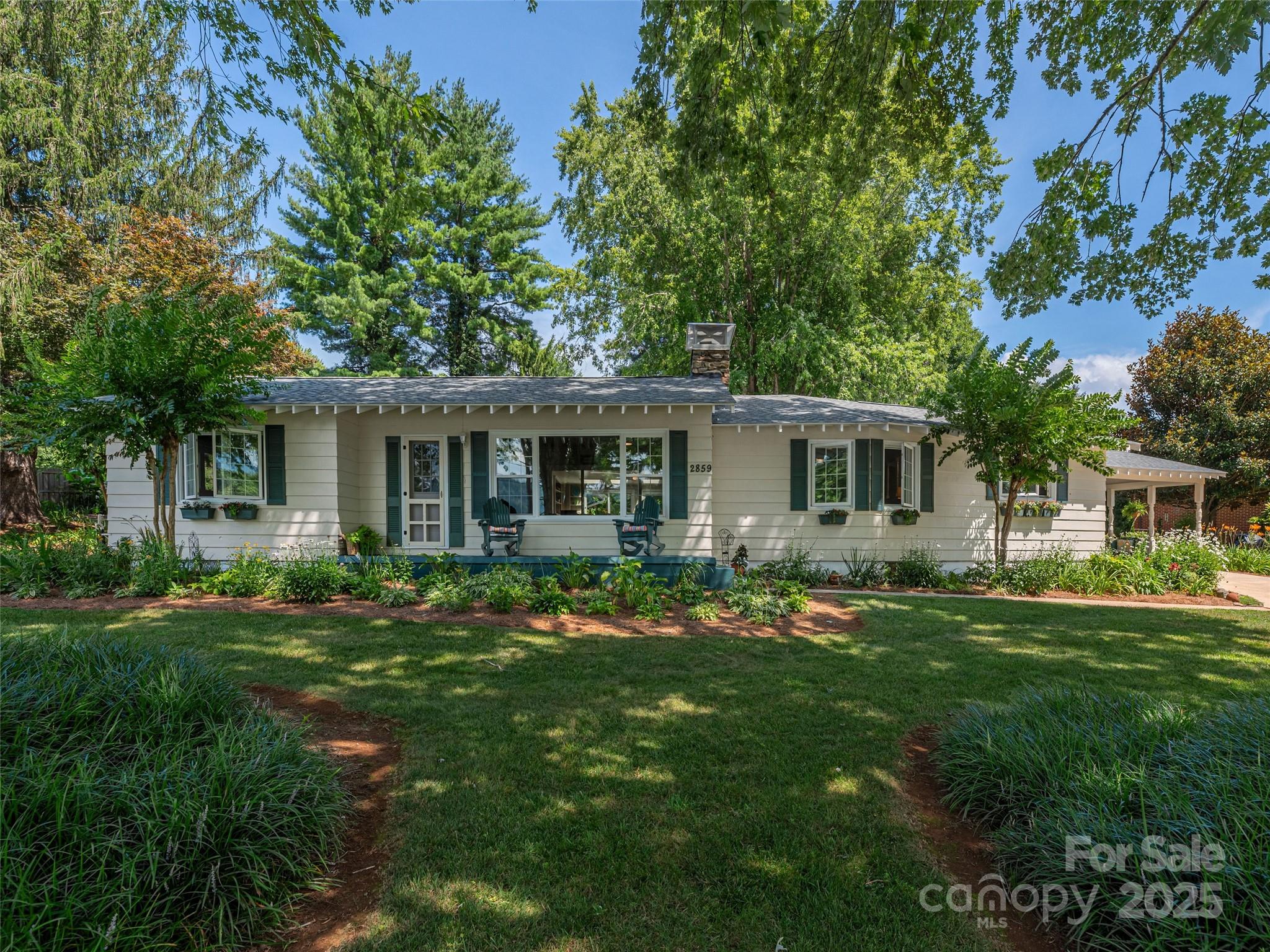 2859 S Lakeshore Drive
