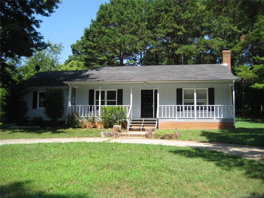 Home in nice area on private lot. Front porch, 3 bedrooms, 2 ful bathrooms, FP in Great Room. This home has potential.