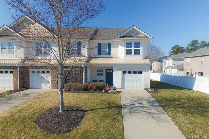 This Townhouse located in Indian Land is settled in the quiet Arlington Subdivsion located minutes away from Ballantyne and 485. This 2 story 2.5 bath Townhouse has two master bedrooms, vaulted ceilings in both bedrooms and though it's close to all Ballantyne has to offer it is still secluded in a peaceful and serene neighborhood that has a club house, fitness center, and large pool for relaxing, fitness, or entertaining friends and family.