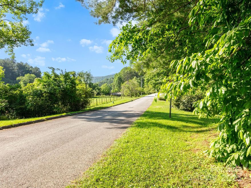 Nestled in the scenic Woodhaven subdivision of Hendersonville, NC, this homesite offers a perfect blend of tranquility and community living. Surrounded by lush greenery and the breathtaking Blue Ridge Mountains, the area is known for its beautiful landscapes and vibrant wildlife. The lot is spacious, allowing for ample room to create your dream home, complete with outdoor living spaces to enjoy the serene setting.