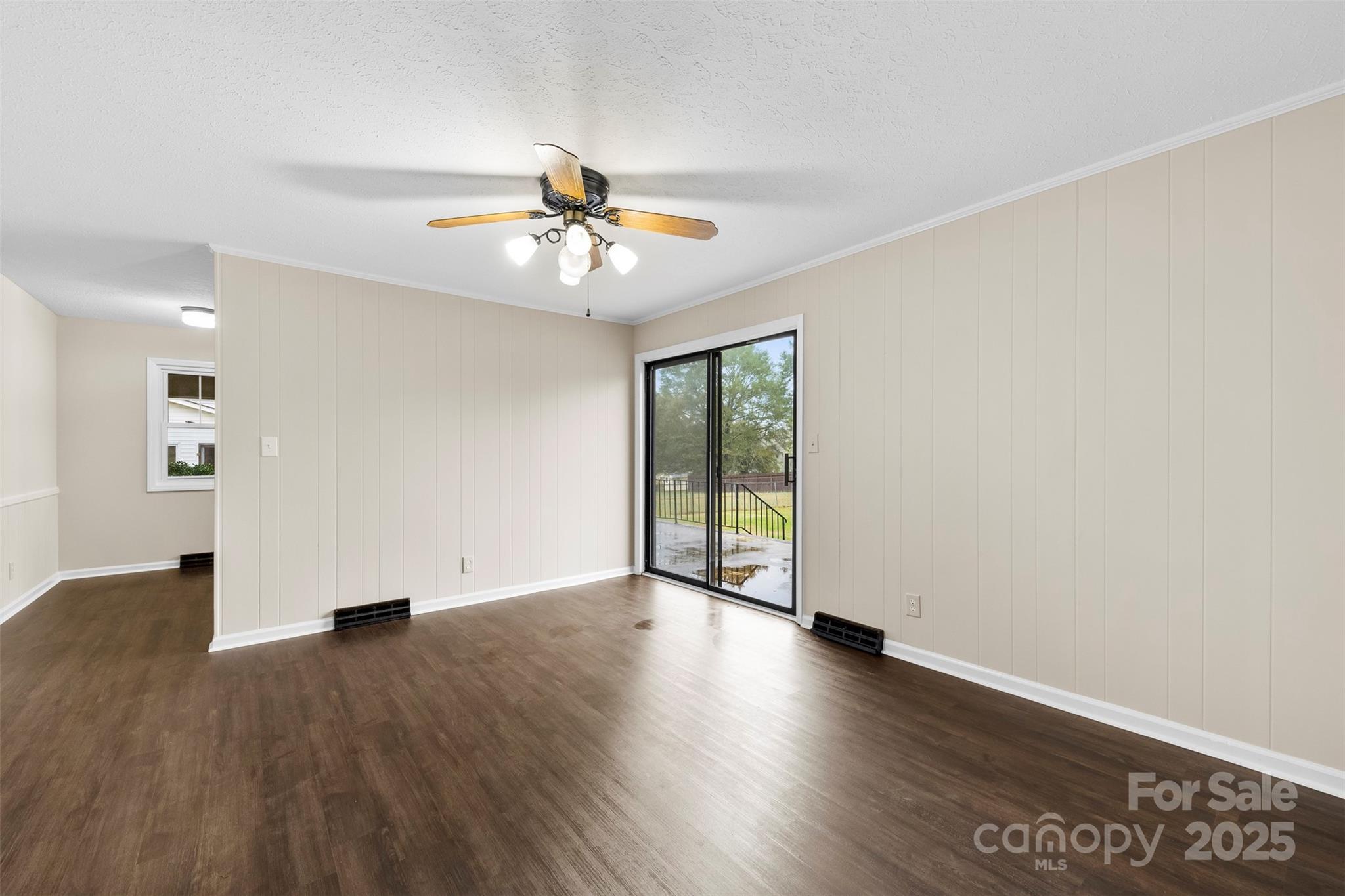 404 James Love School Road