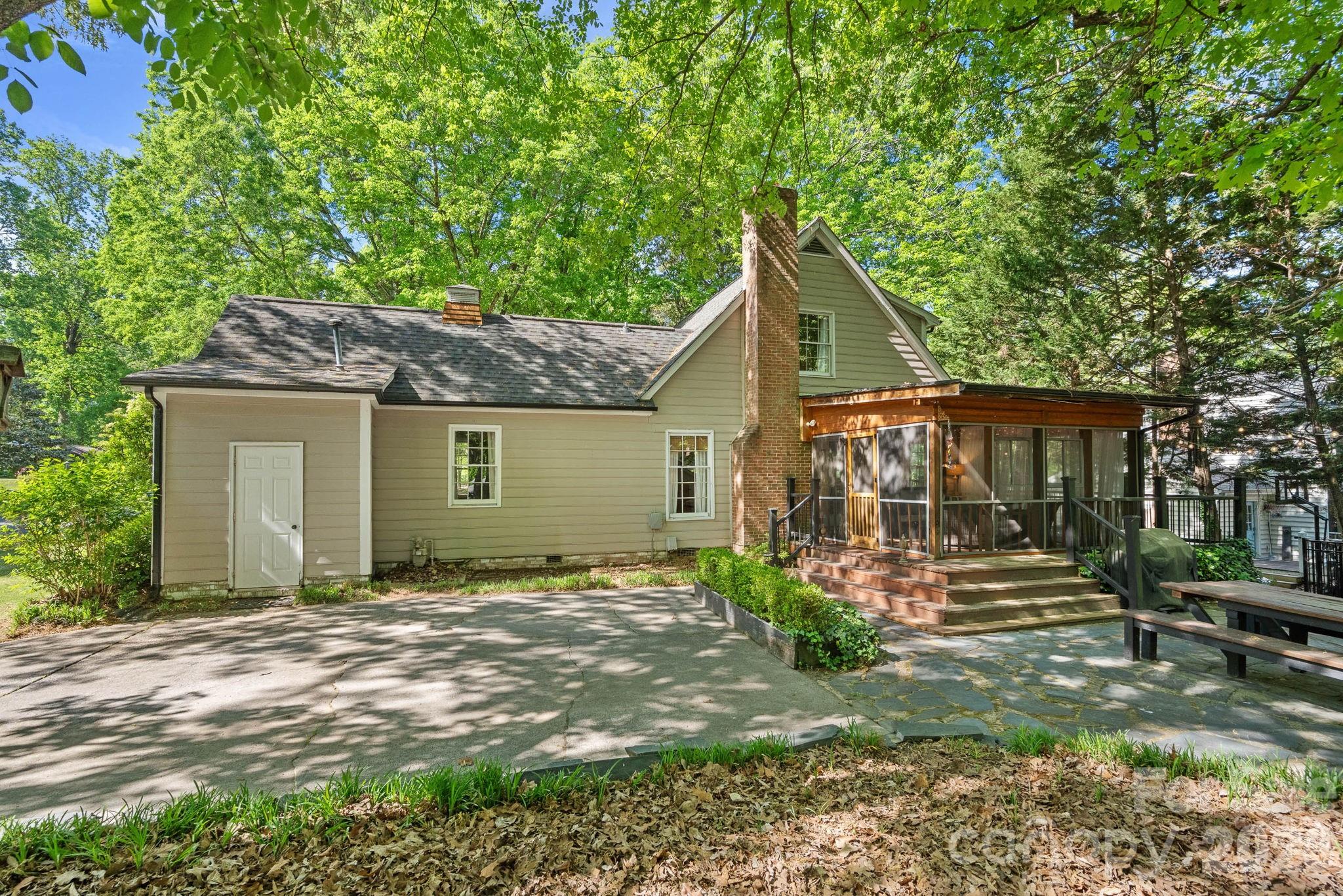 Wood Hollow - Residential