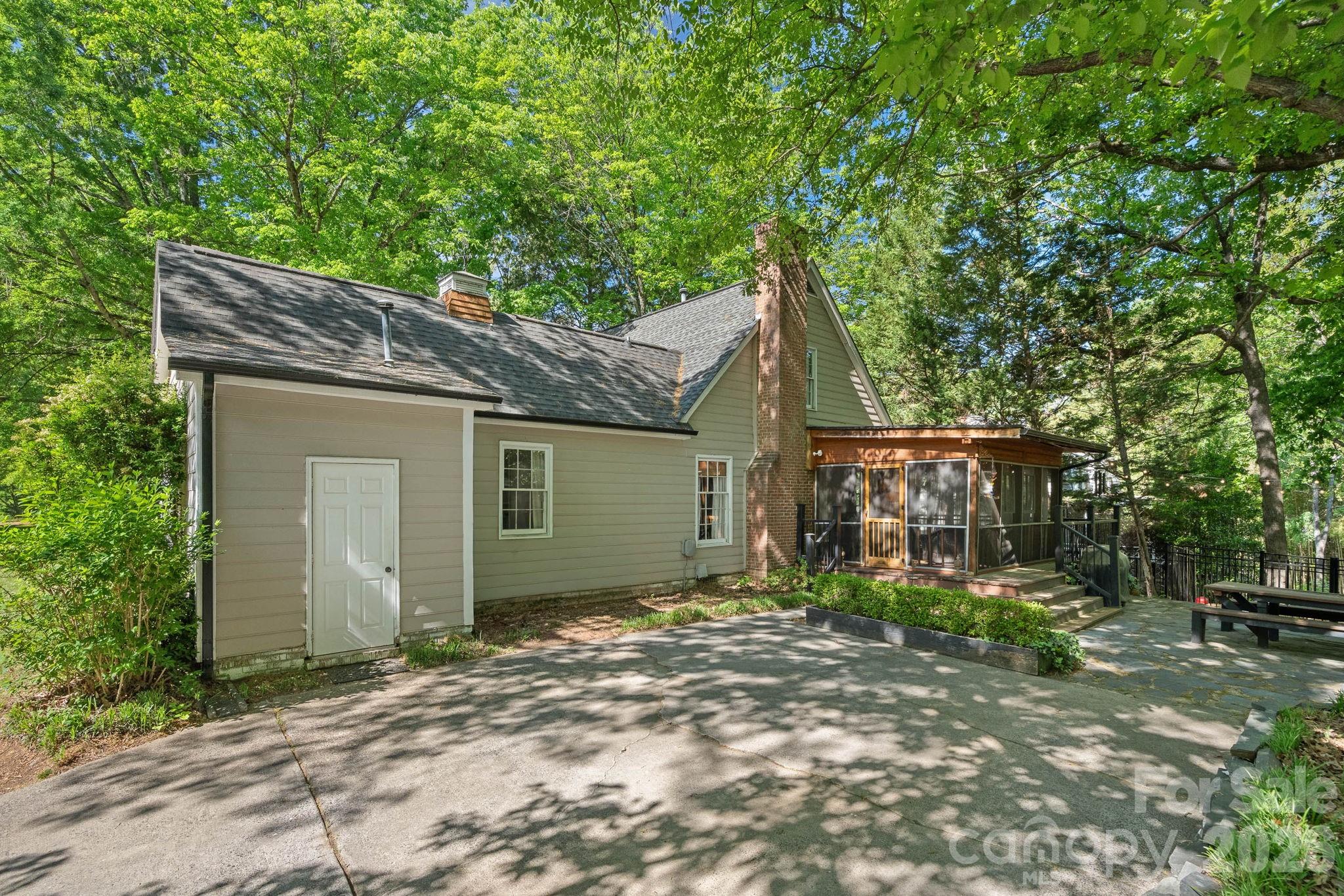 Wood Hollow - Residential