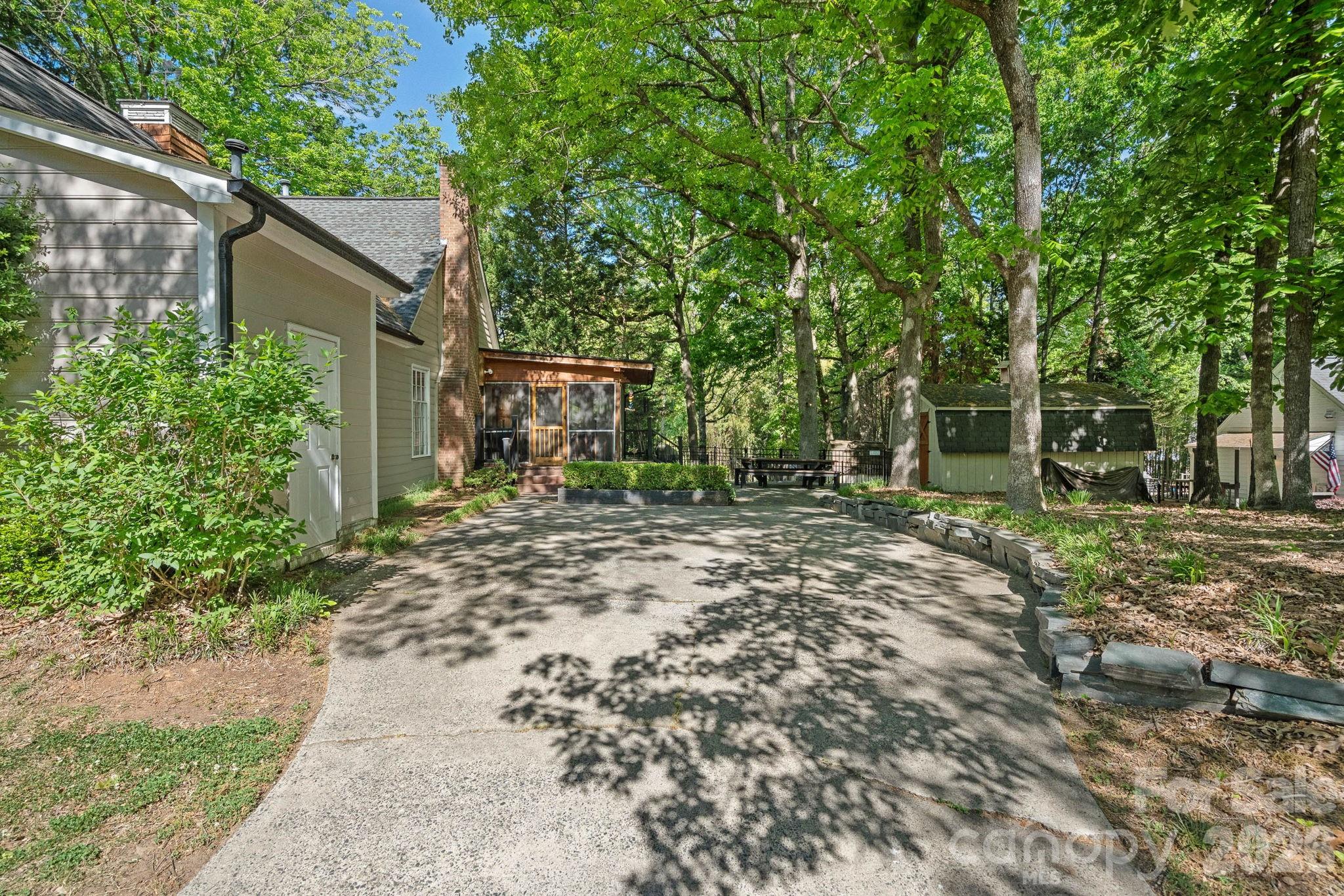 Wood Hollow - Residential