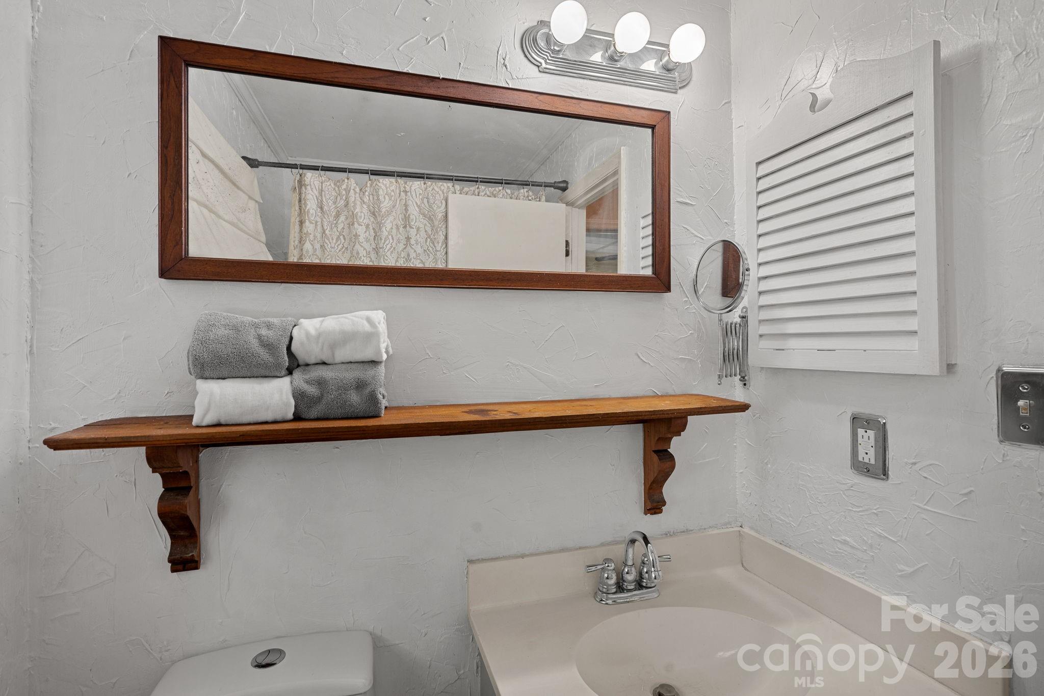 Wood Hollow - Residential