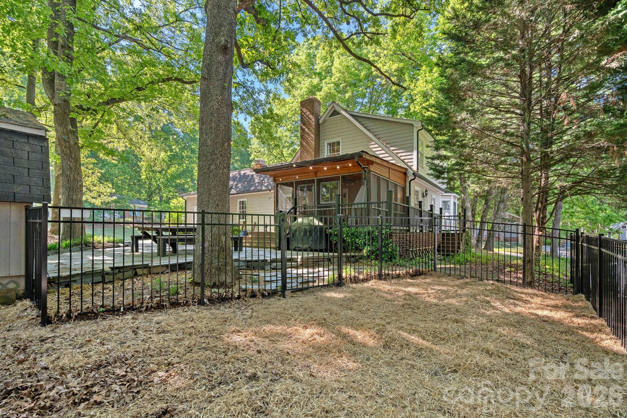 Wood Hollow - Residential