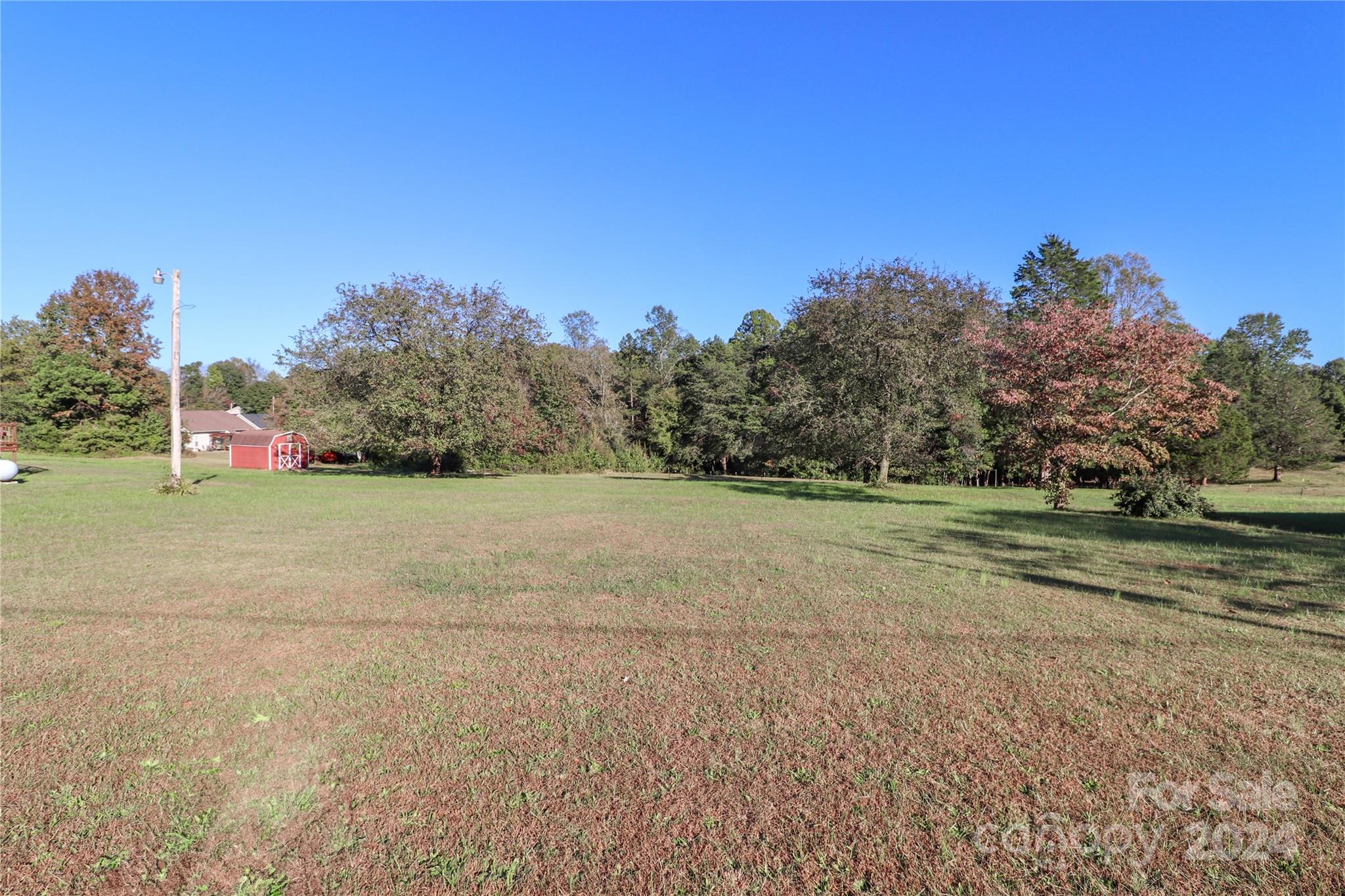COUNTRY WOODS ESTATE - Residential