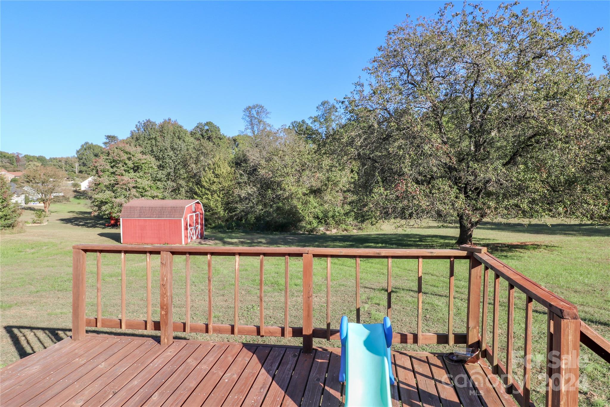 COUNTRY WOODS ESTATE - Residential