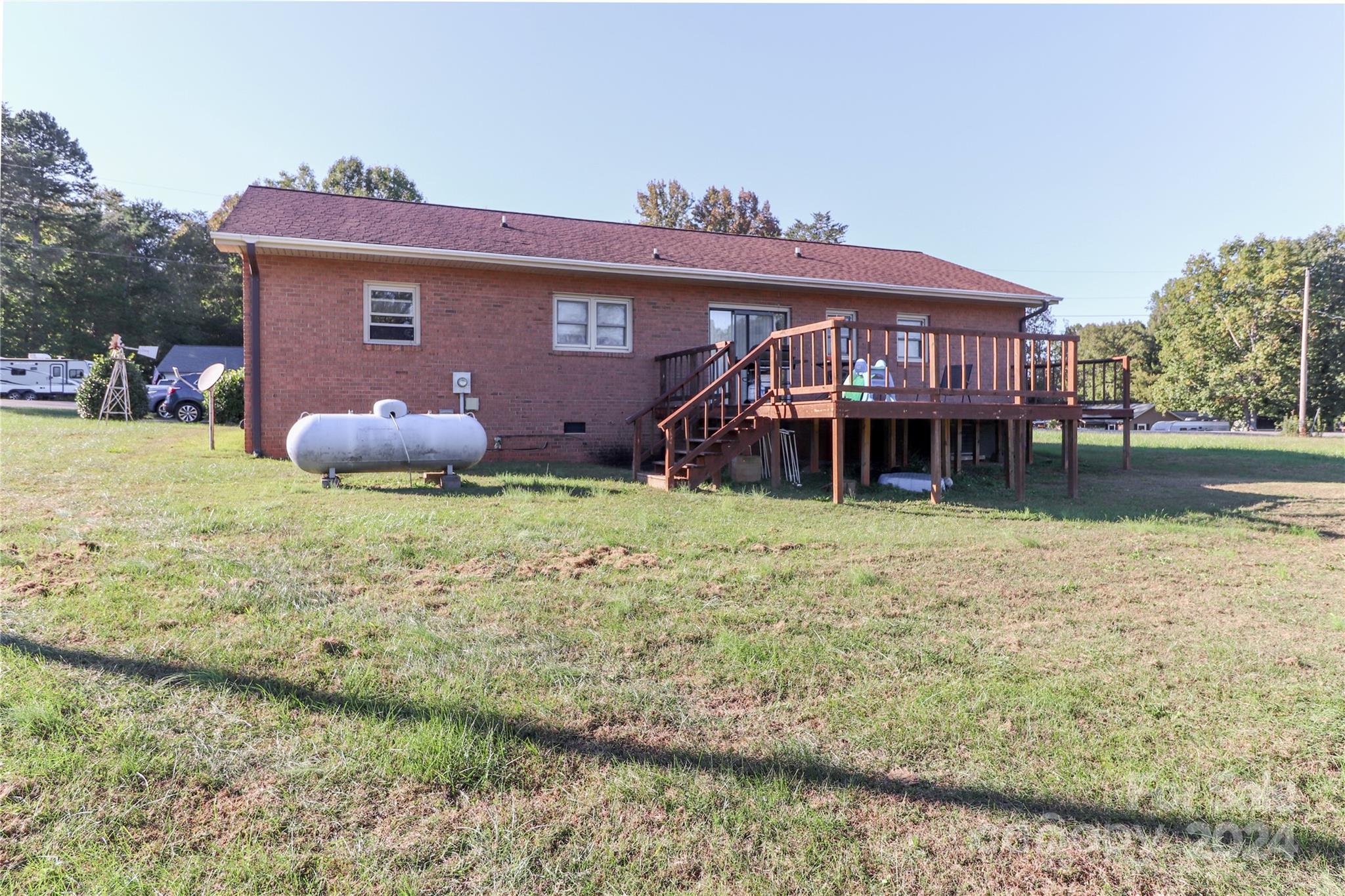 COUNTRY WOODS ESTATE - Residential