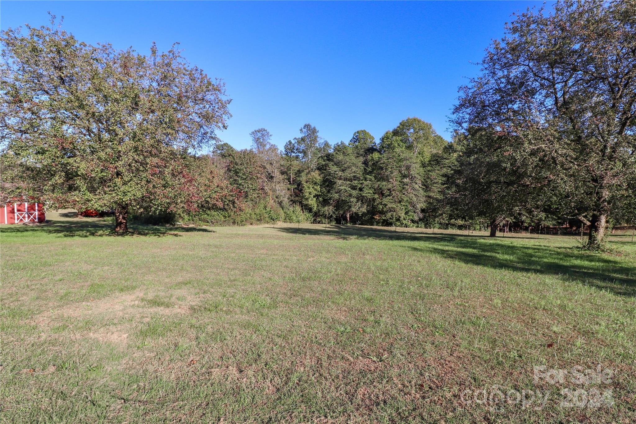 COUNTRY WOODS ESTATE - Residential