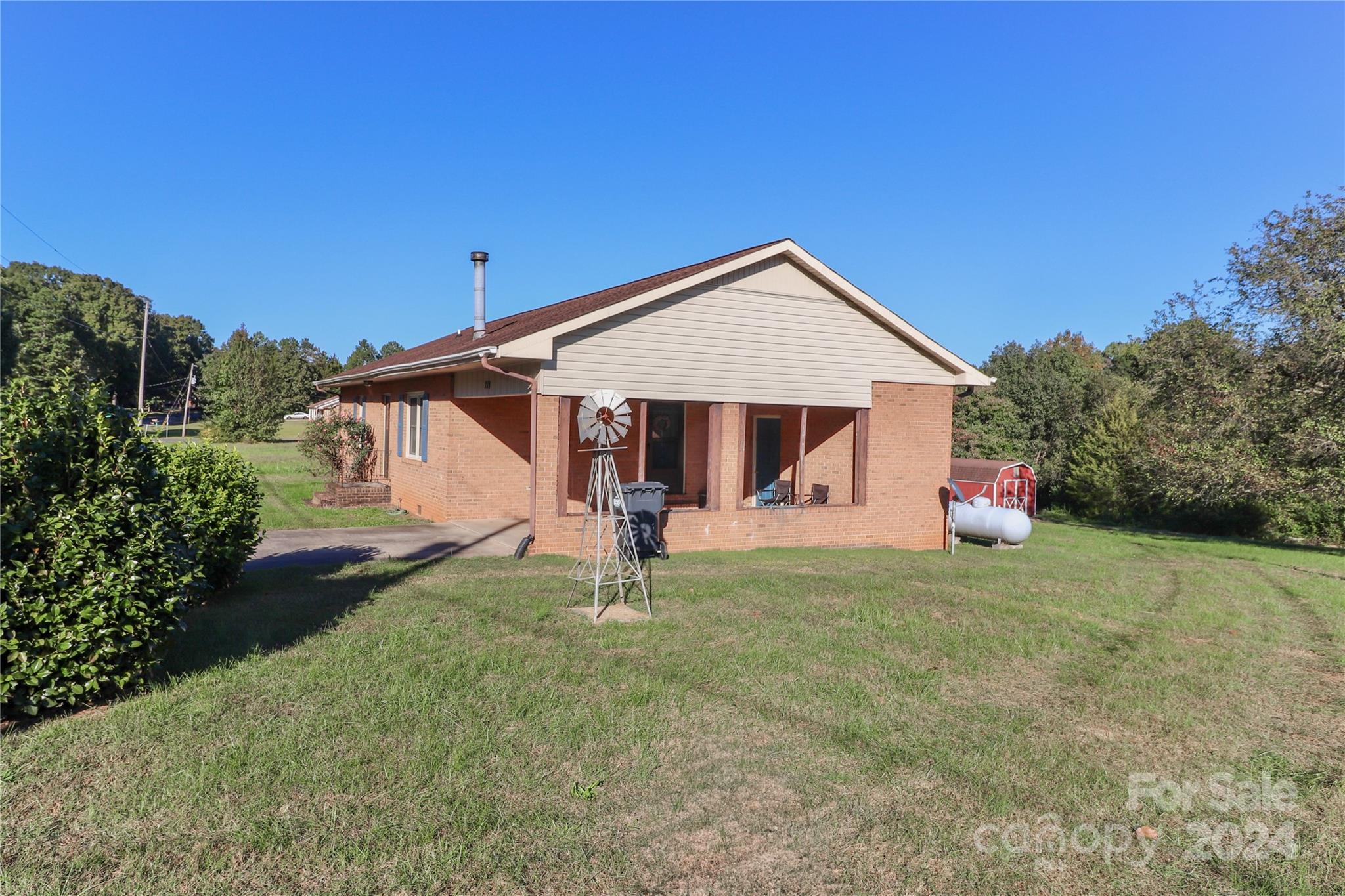 COUNTRY WOODS ESTATE - Residential