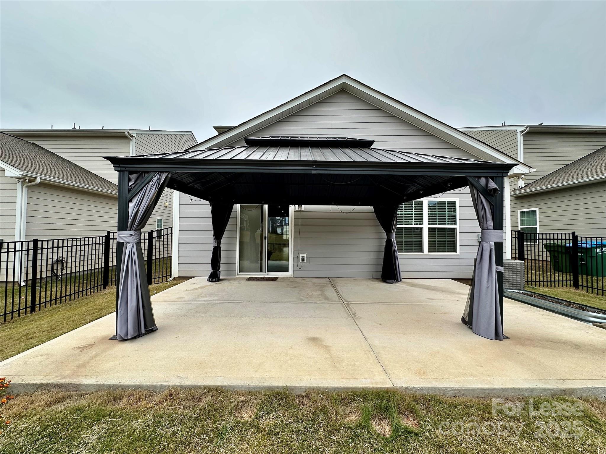 Elizabeth - Residential Lease