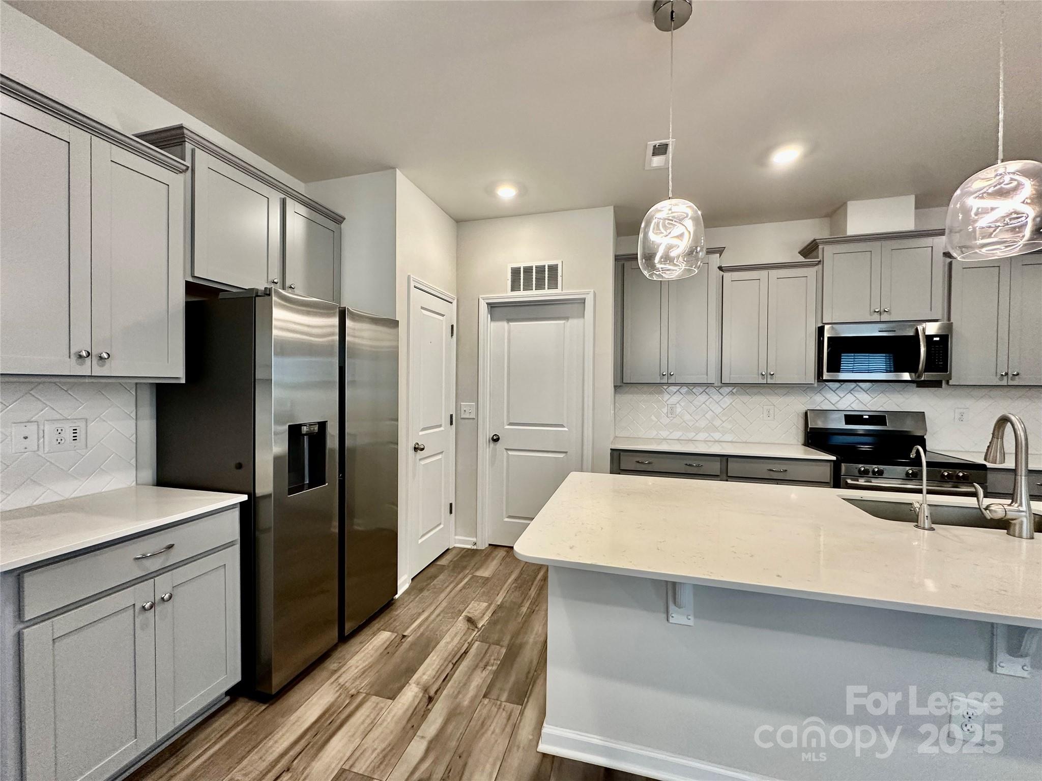 Elizabeth - Residential Lease