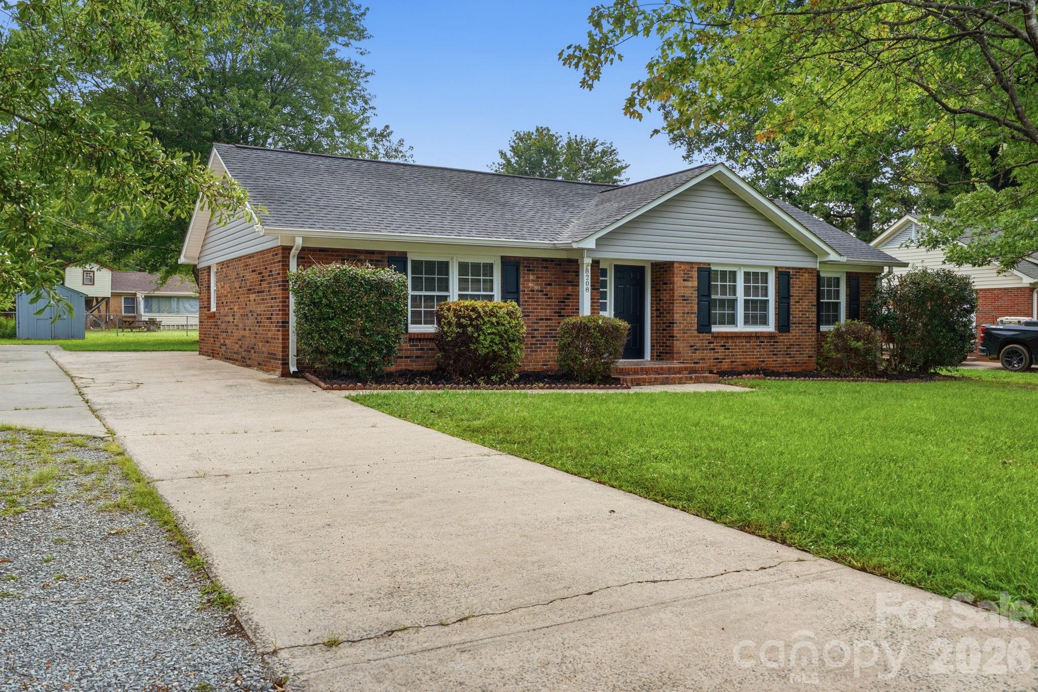 8208 Idlewild Road