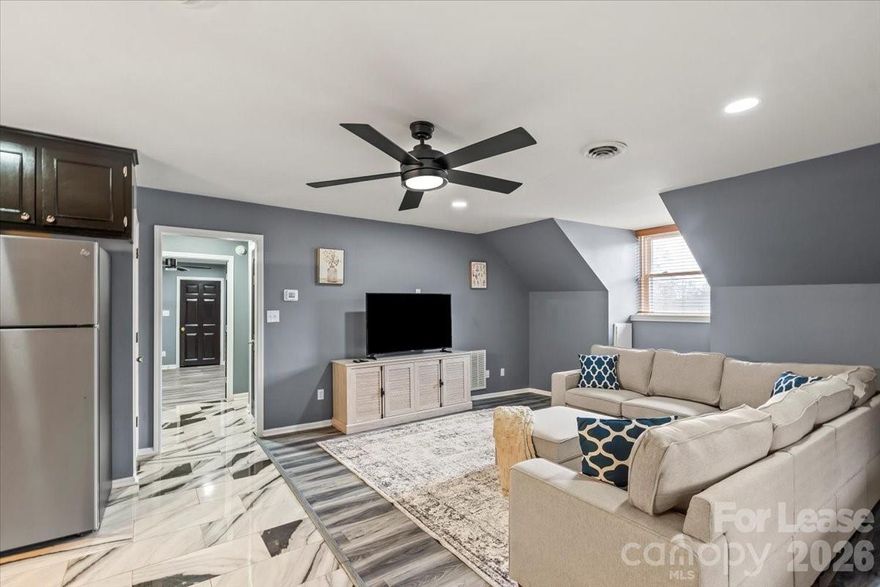 Renovated, sun-filled second floor unit offering a private entrance and screened in patio. Designed for comfort and flexibility, with the option to rent fully furnished or unfurnished. WiFi is included for added convenience.