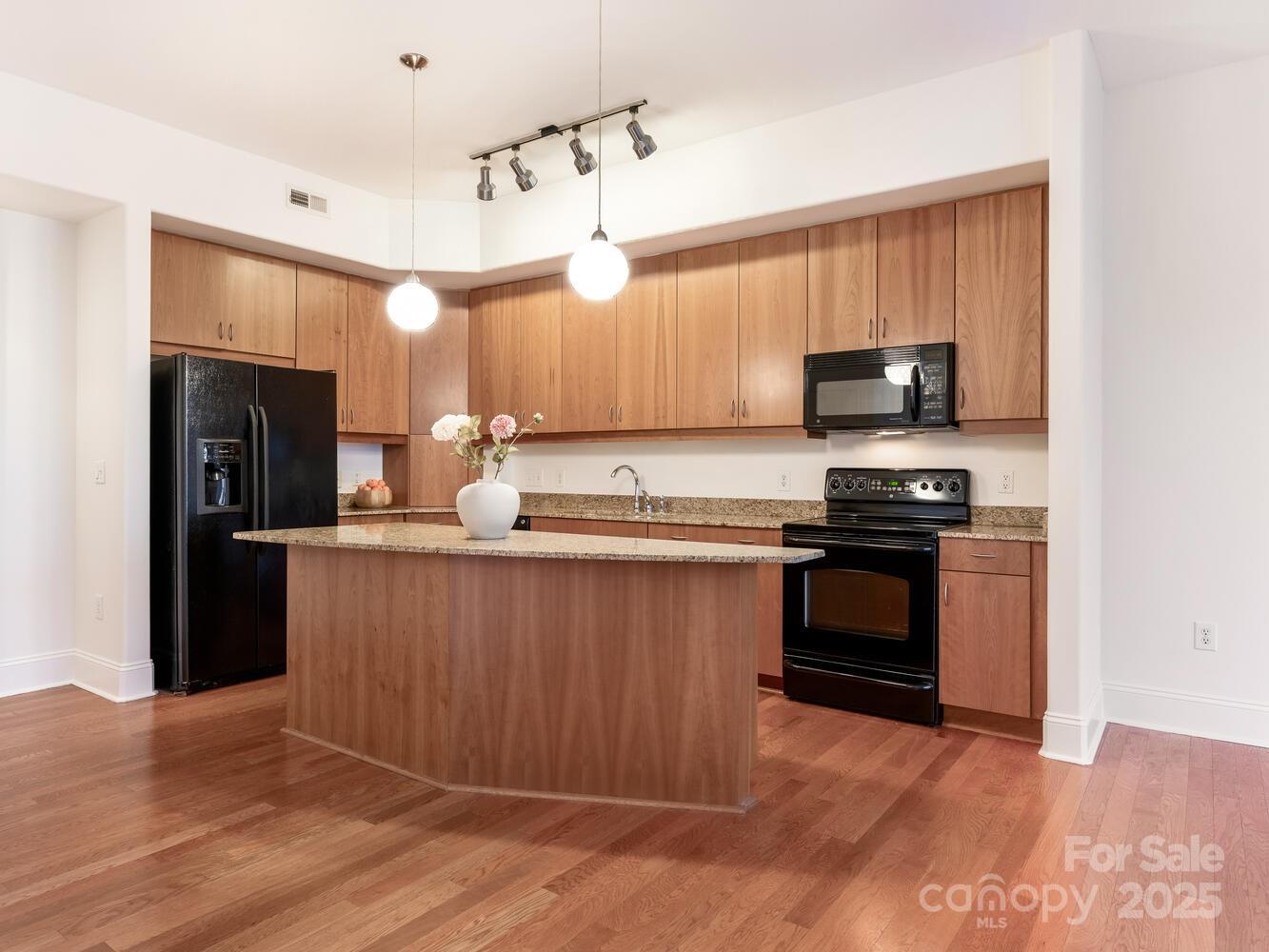 4625 Piedmont Row Drive 302