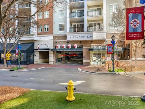 4625 Piedmont Row Drive 302 Charlotte NC 28210